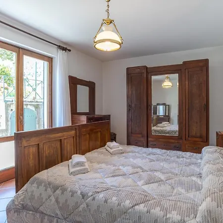 Casa Achille Pianello 公寓 *